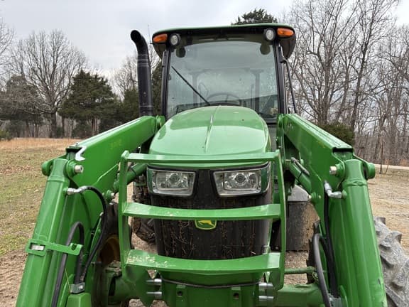 Image of John Deere 5100E equipment image 2