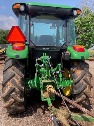 Image of John Deere 5100E equipment image 4