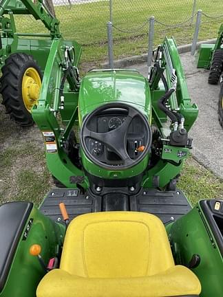 Image of John Deere 3025E equipment image 4
