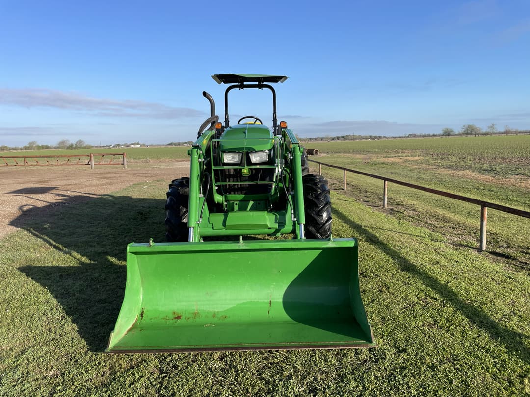 Image of John Deere 5100E Image 1