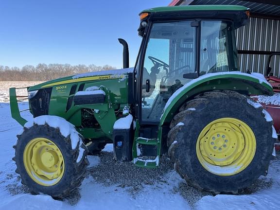 Image of John Deere 5100E equipment image 2