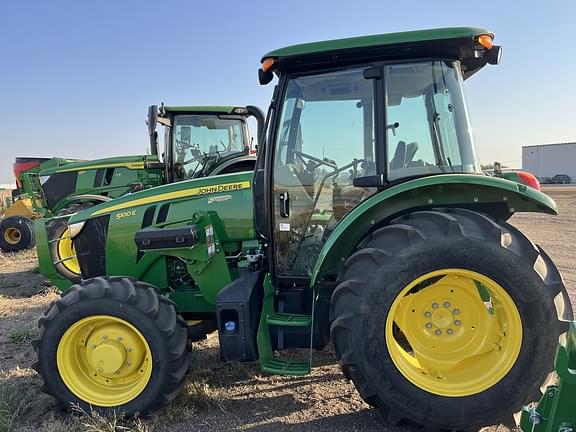 Image of John Deere 5100E equipment image 1