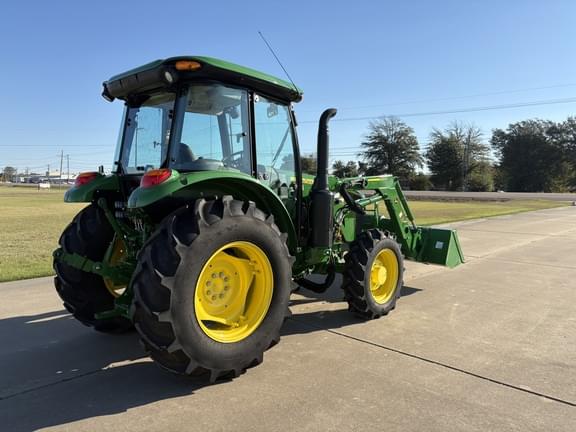 Image of John Deere 5100E equipment image 3