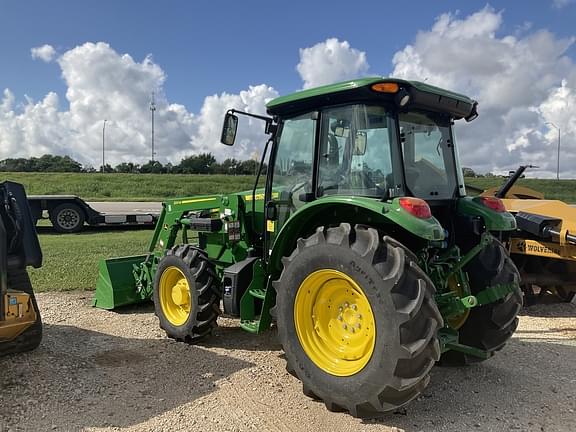 Image of John Deere 5100E equipment image 4