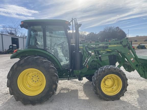 Image of John Deere 5100E equipment image 4