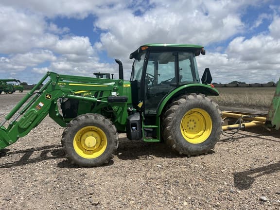 Image of John Deere 5100E equipment image 4