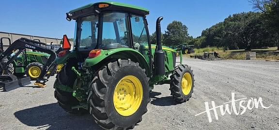 Image of John Deere 5100E equipment image 3