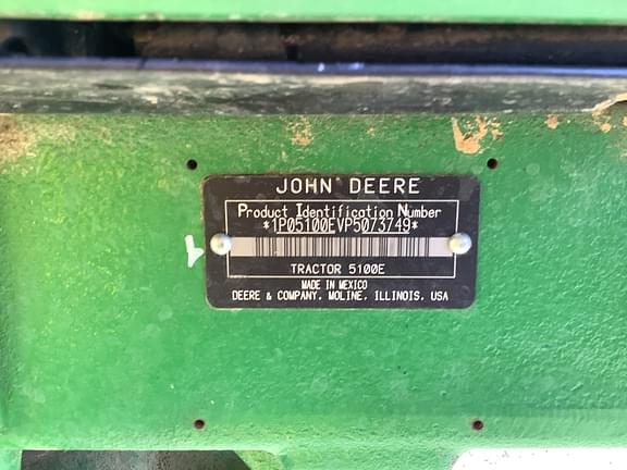 Image of John Deere 5100E equipment image 4