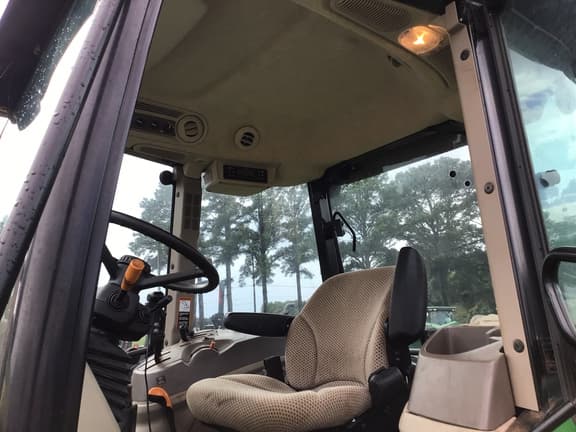 Image of John Deere 5100E equipment image 2