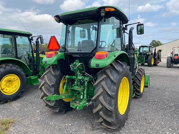 Image of John Deere 5100E equipment image 3