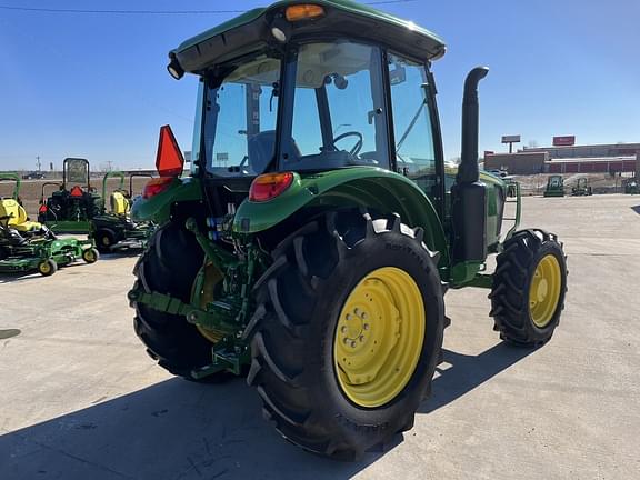 Image of John Deere 5100E equipment image 4