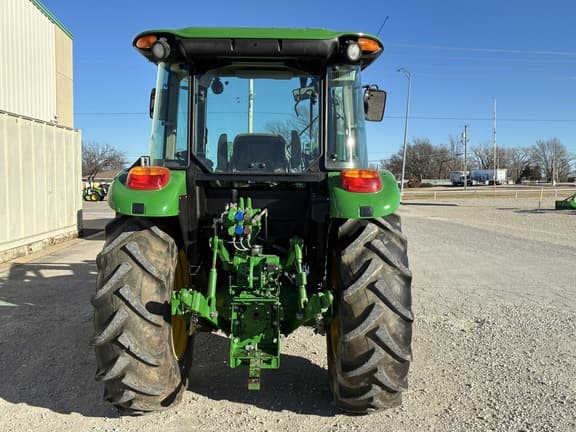 Image of John Deere 5100E equipment image 4