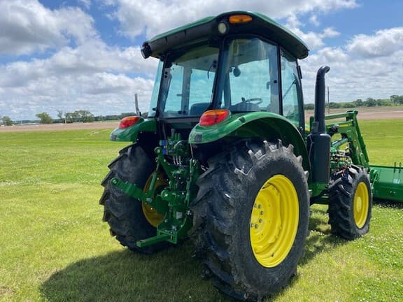 Image of John Deere 5100E equipment image 4