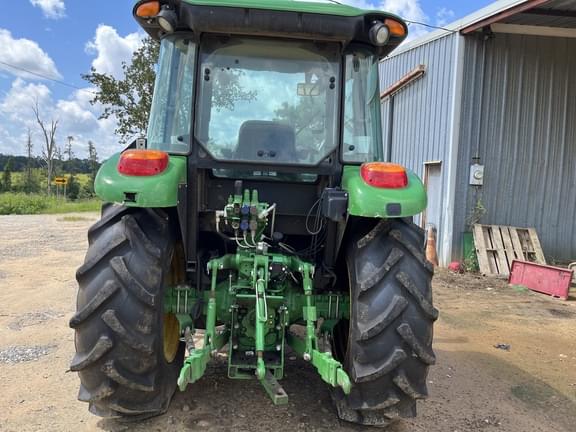 Image of John Deere 5100E equipment image 2