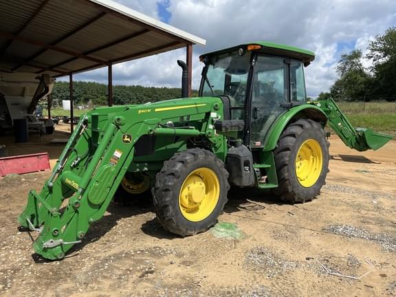 Image of John Deere 5100E equipment image 4