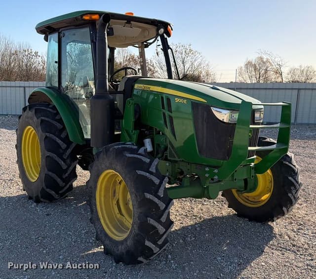 Image of John Deere 5100E equipment image 2