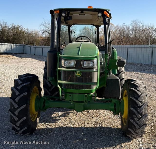 Image of John Deere 5100E equipment image 1