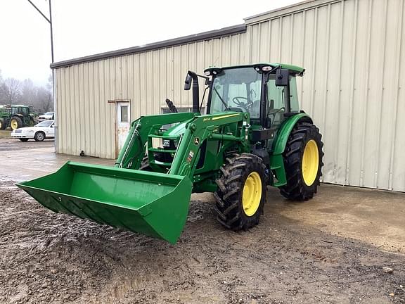 Image of John Deere 5100M equipment image 2