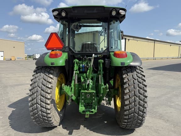 Image of John Deere 5100M equipment image 3