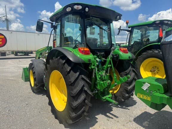 Image of John Deere 5100M equipment image 1