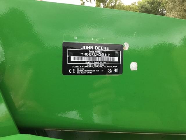 Image of John Deere 5100R equipment image 1