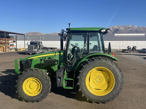 Image of John Deere 5105M equipment image 1