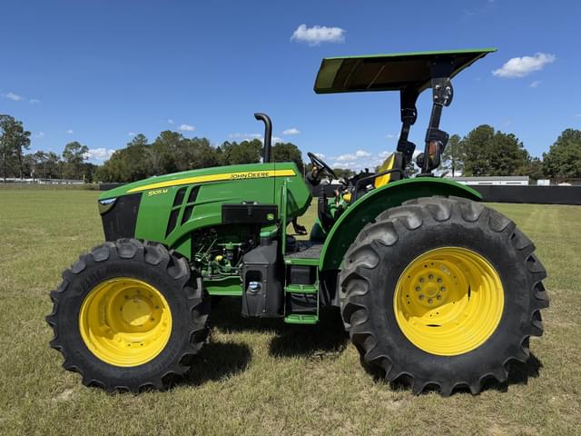 Image of John Deere 5105M equipment image 1