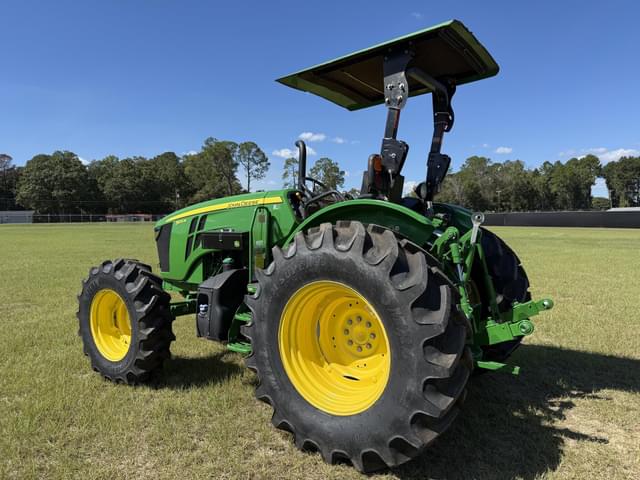 Image of John Deere 5105M equipment image 2