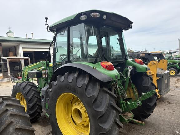 Image of John Deere 5105M equipment image 3