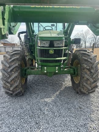 Image of John Deere 5105M equipment image 4