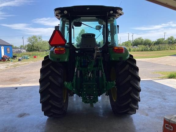Image of John Deere 5105M equipment image 4