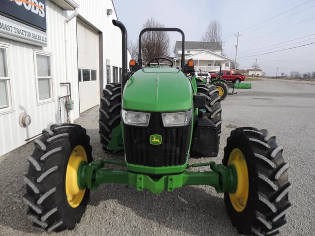 Image of John Deere 5105M equipment image 4