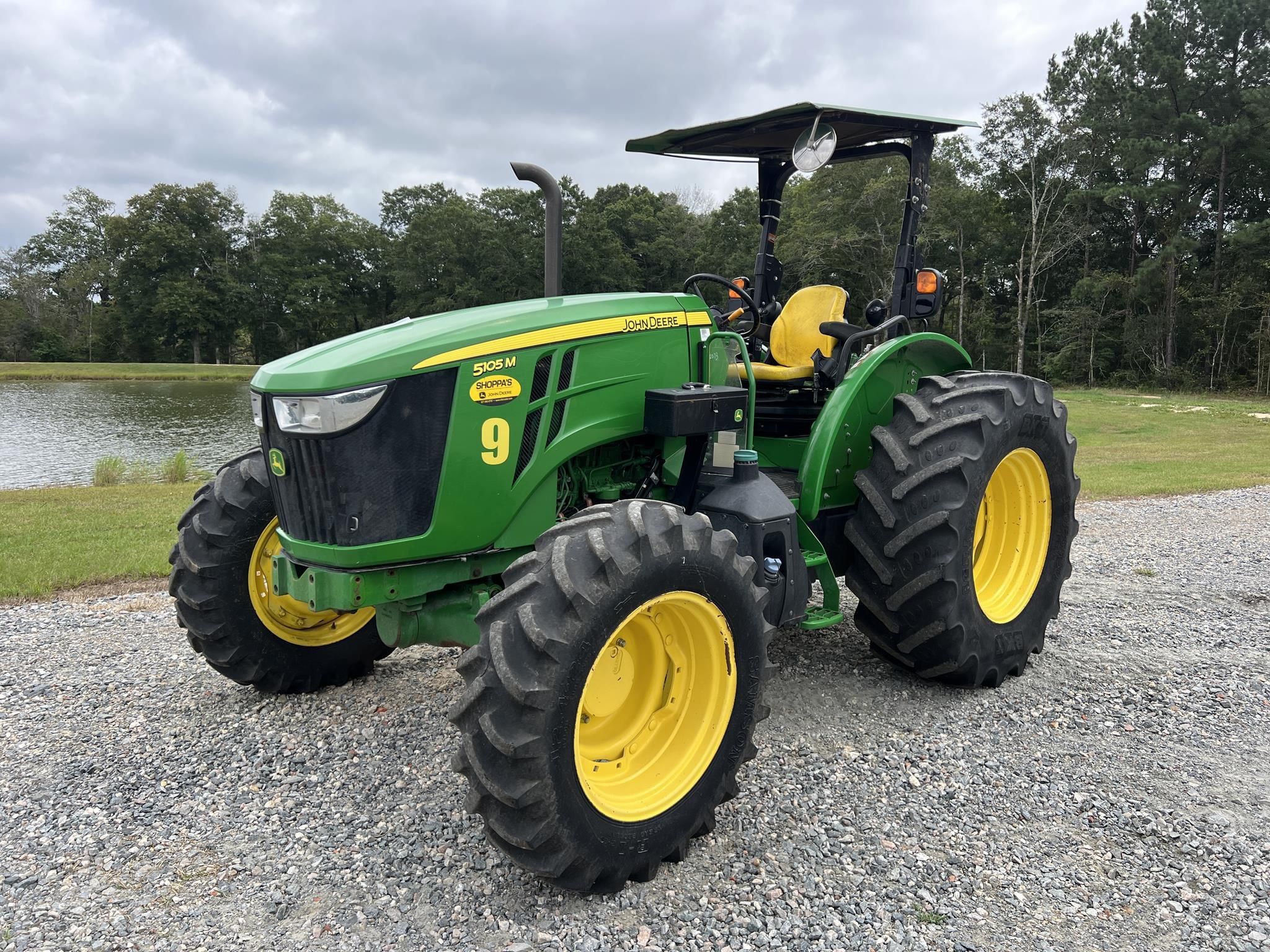 2023 John Deere 5105M Equipment Image0