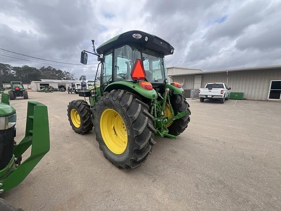 Image of John Deere 5105M equipment image 4