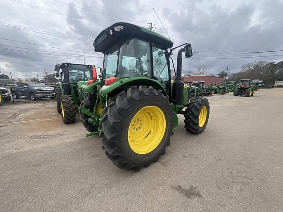 Image of John Deere 5105M equipment image 3