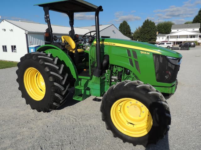 Image of John Deere 5105M equipment image 2