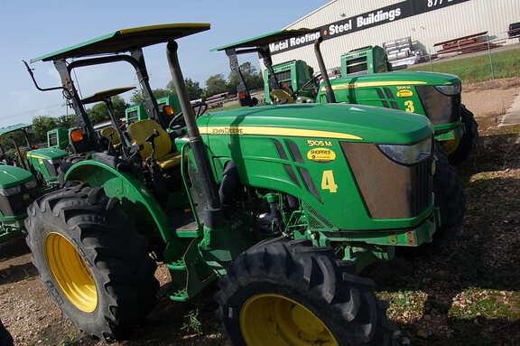Image of John Deere 5105M equipment image 3