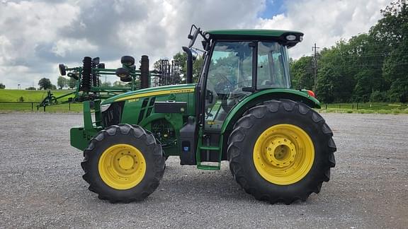 Image of John Deere 5105M equipment image 1