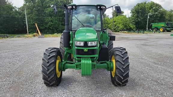 Image of John Deere 5105M equipment image 2