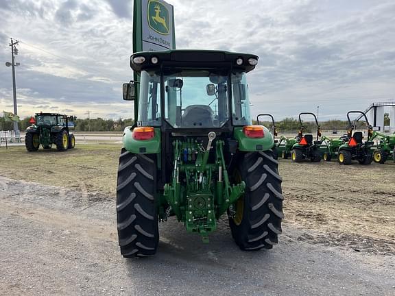 Image of John Deere 5105M equipment image 3