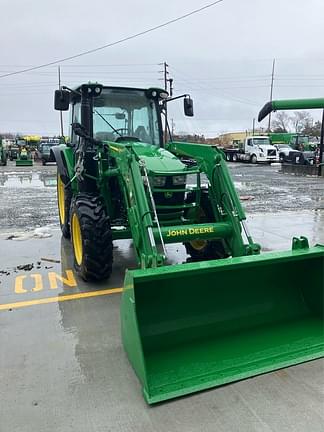 Image of John Deere 5105M Primary image