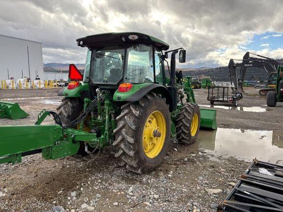 Image of John Deere 5105M equipment image 3