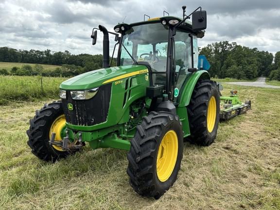 Image of John Deere 5105M equipment image 1