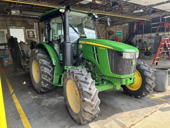 Image of John Deere 5105M Primary image