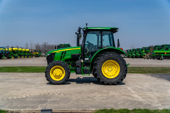 Image of John Deere 5105M equipment image 1