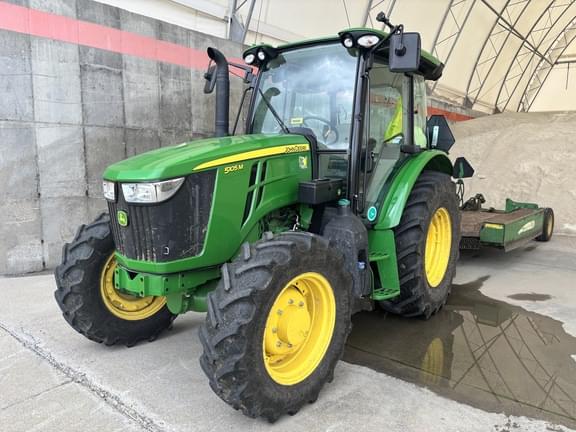 Image of John Deere 5105M Primary image
