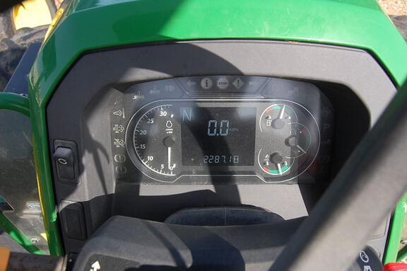 Image of John Deere 5105M equipment image 3