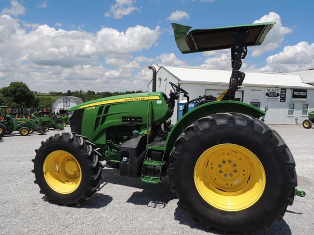 Image of John Deere 5105M equipment image 1