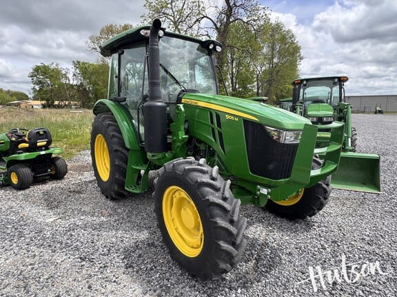 Main image John Deere 5105M