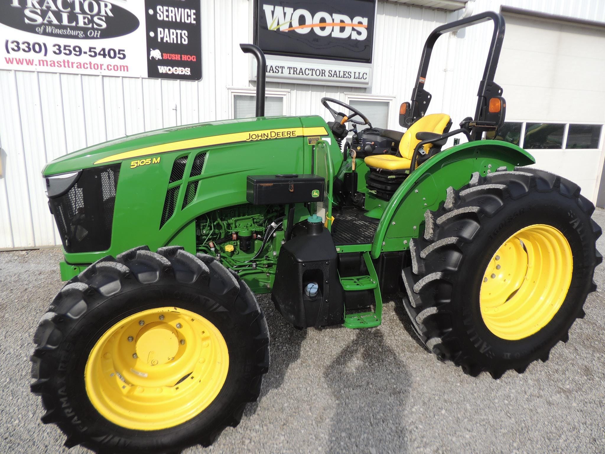 2023 John Deere 5105M Equipment Image0